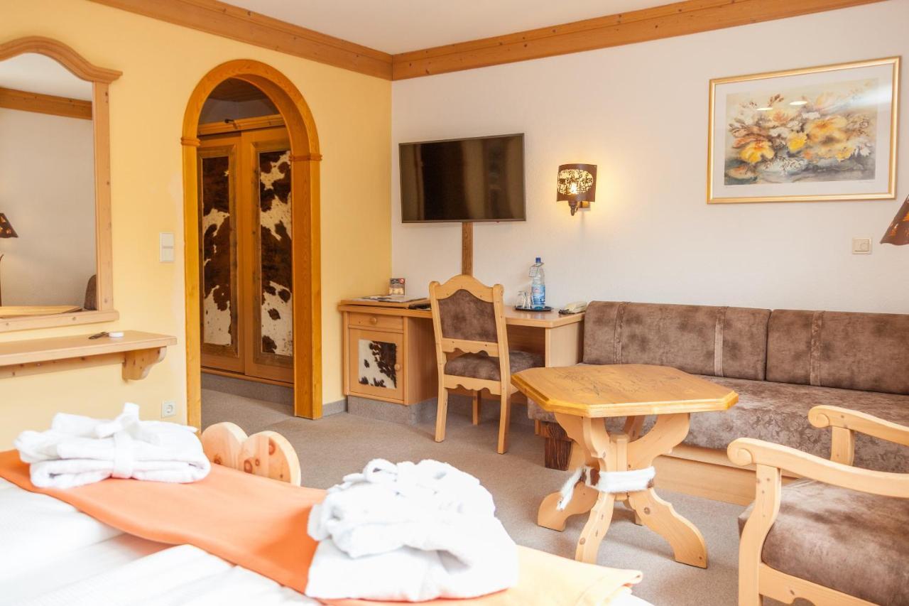 Hotel Und Restaurant Koehlerhuette - Fuerstenbrunn Gruenhain-Beierfeld Экстерьер фото