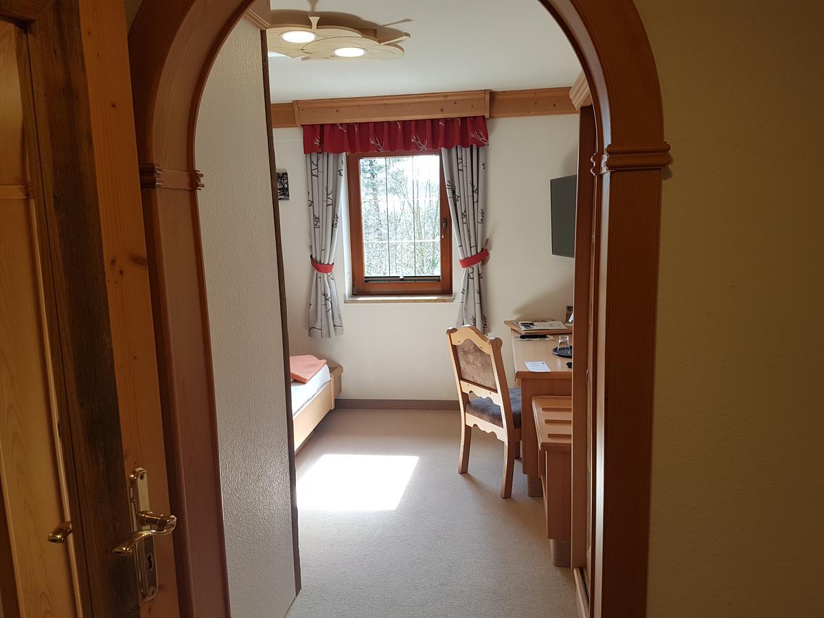 Hotel Und Restaurant Koehlerhuette - Fuerstenbrunn Gruenhain-Beierfeld Экстерьер фото